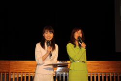左：司会の中島智子さん　右：コーディネーターの東島和子さん