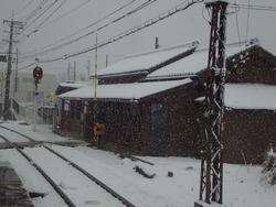 家久駅の外観