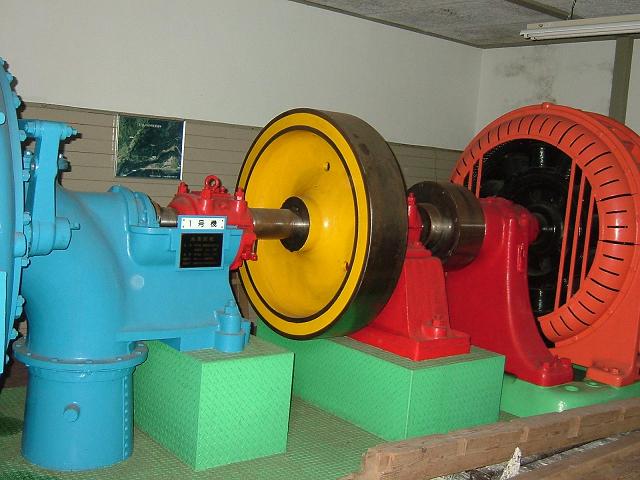 旧中尾発電所第1号発電機