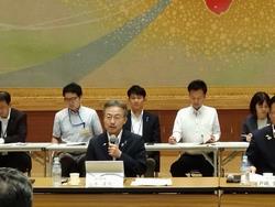 知事写真
