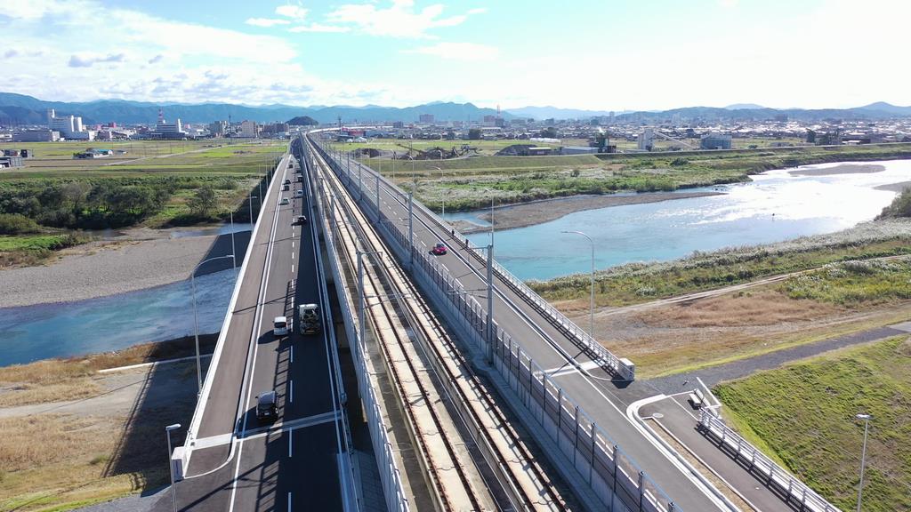 道路建設課