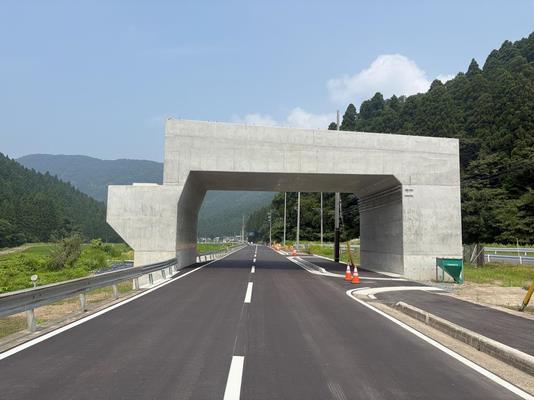 舗装完成