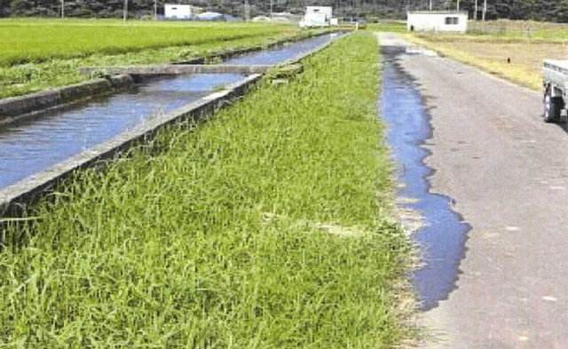 道路への漏水