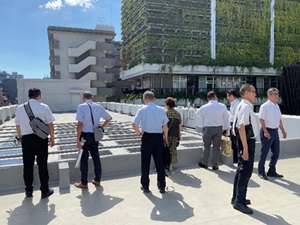 太陽電池視察