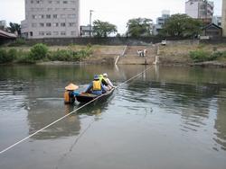 足羽川で繰舟に乗ってみよう（ノーム自然環境教育事務所）