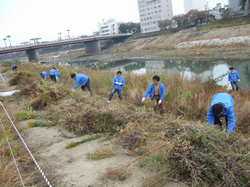 益茂証券清掃活動写真②