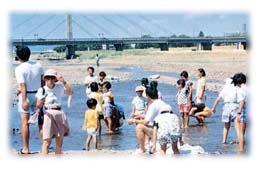 子供と水辺