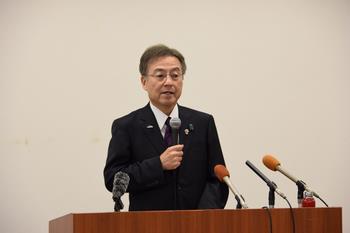 知事写真20251204