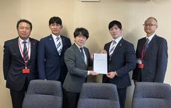 多田官房審議官へ要望書手交