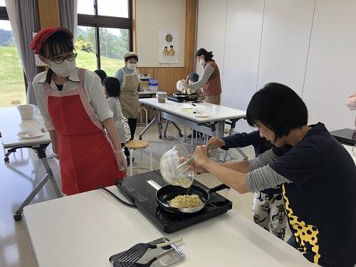 お好み焼きづくり