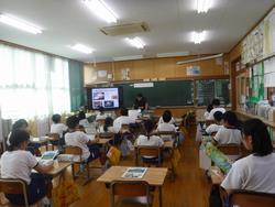 R7_富田小学校・阪谷小学校_授業風景