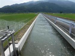 整備後の上庄大井幹線用水路