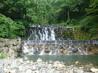 鬼谷川石積堰堤