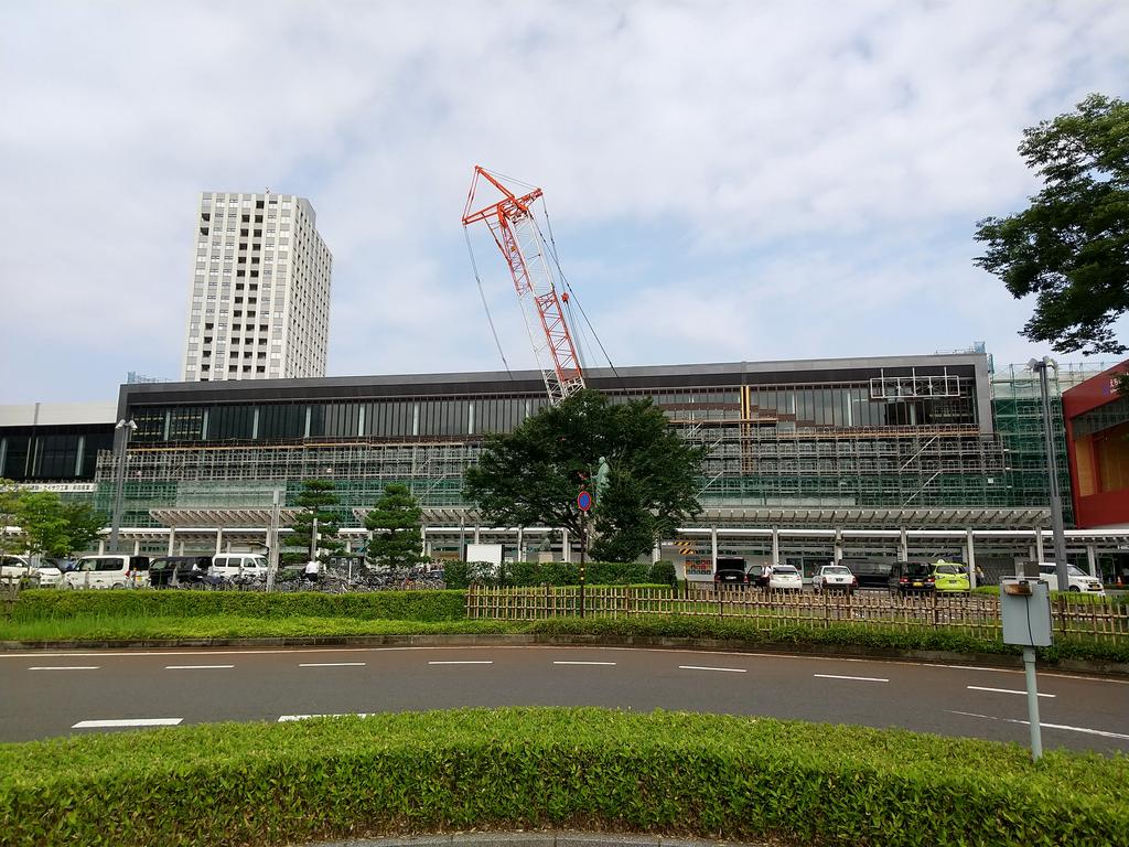 福井駅正面７月２