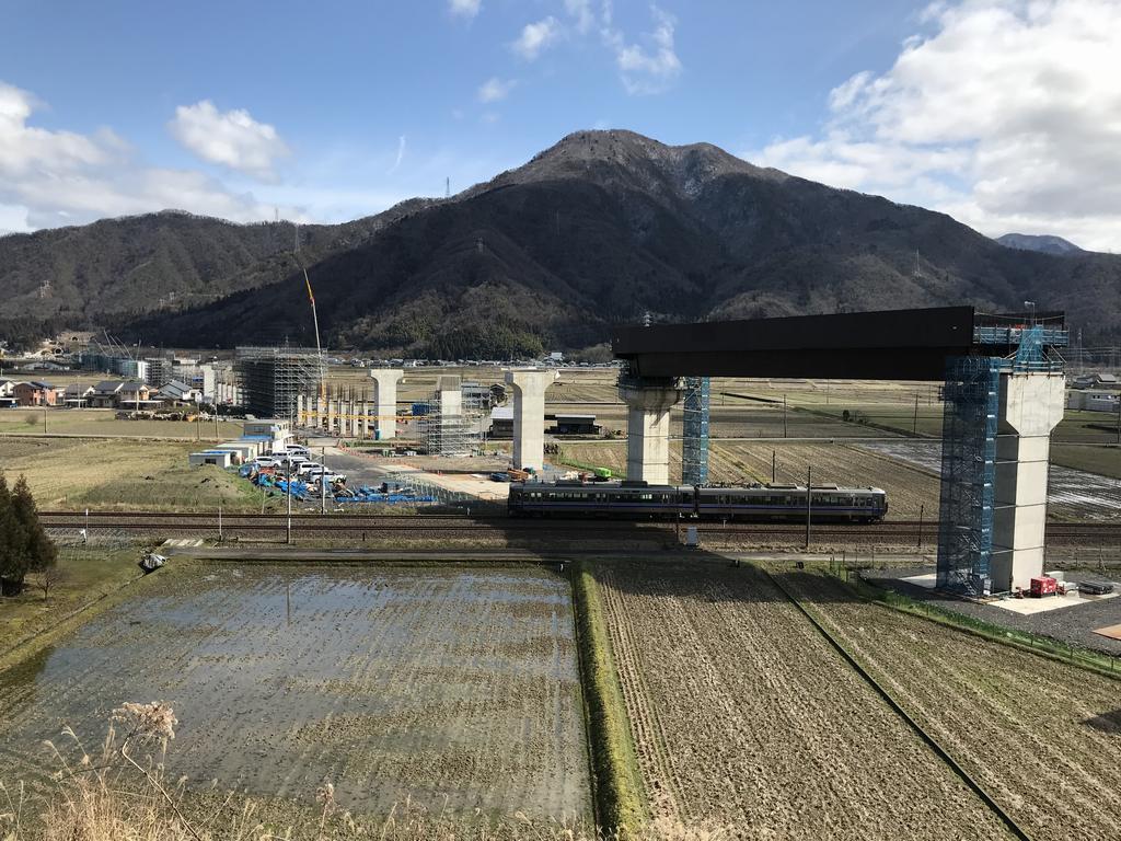 R2年3月高架橋（日野川橋りょう付近）