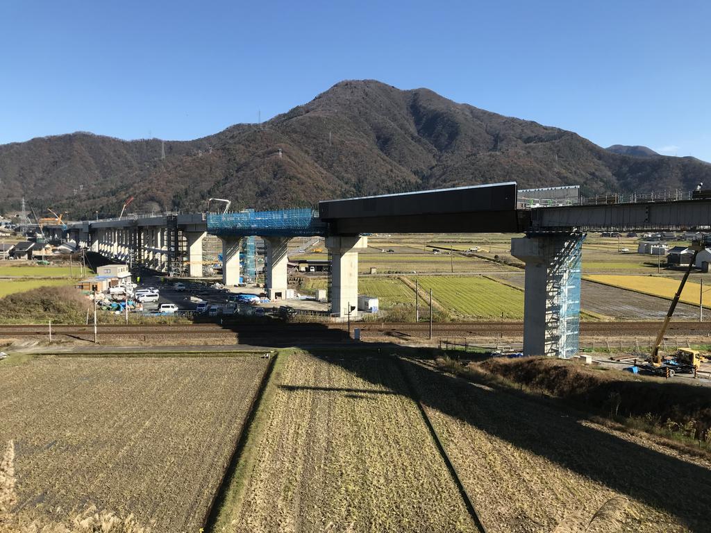 R2年12月高架橋（日野川橋りょう付近）