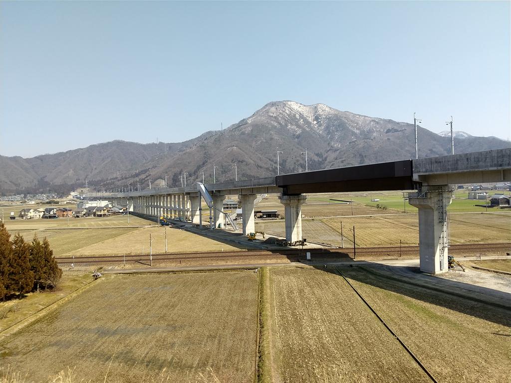 R4年3月高架橋（日野川橋りょう付近）