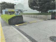県美・前