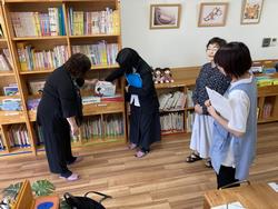 重なっている本